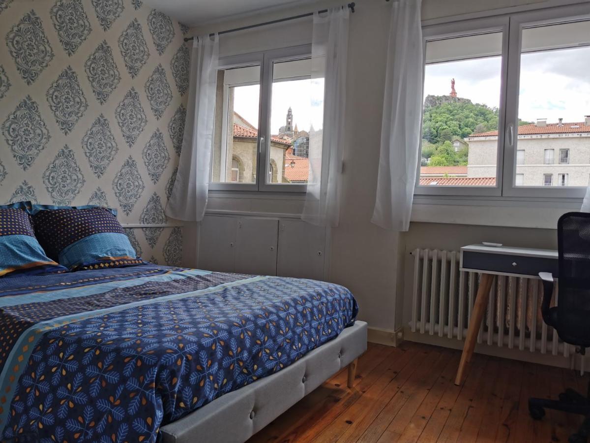 Chambre Privee Dans Appart Partage, Centre Ville, Avec Vue Sur Les Monuments Le Puy-en-Velay Zewnętrze zdjęcie